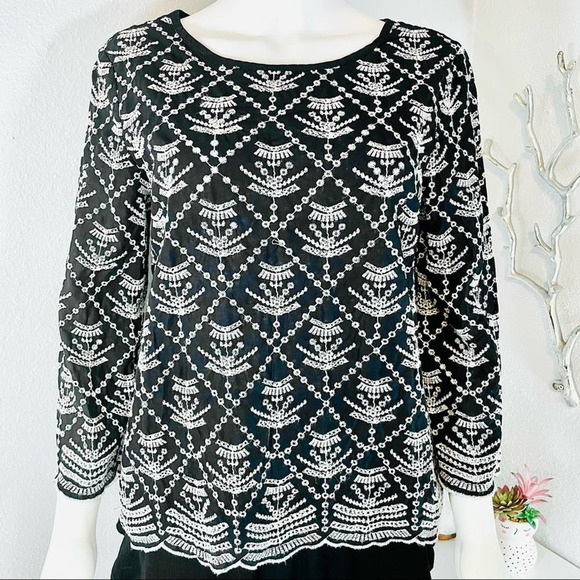 GAP Long Sleeve Eyelet Blouse Black White Boho Embroidered - Picture 2 of 12